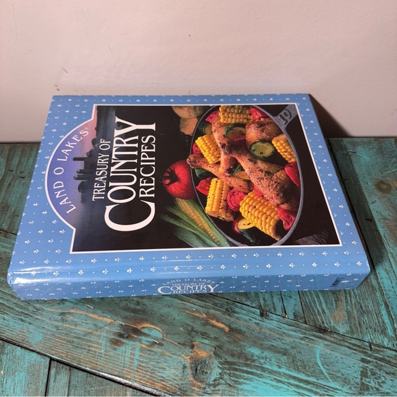 Vintage Cook Book - Land O Lakes - Treasury of Country Recipes - 1992 Hard Cover - Picture 3 of 7